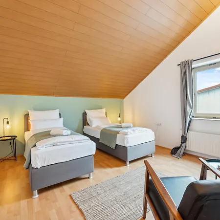 M#3 2,5 6 Beds In Loechgau, Balkon *